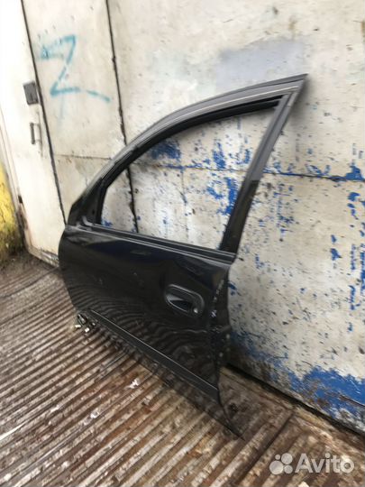 Дверь передняя левая Nissan Almera N16