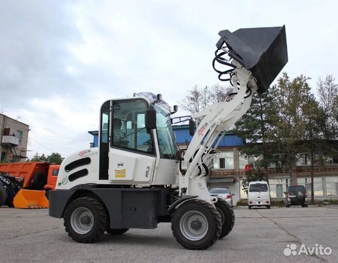 Фронтальный погрузчик Redstar E10, 2023