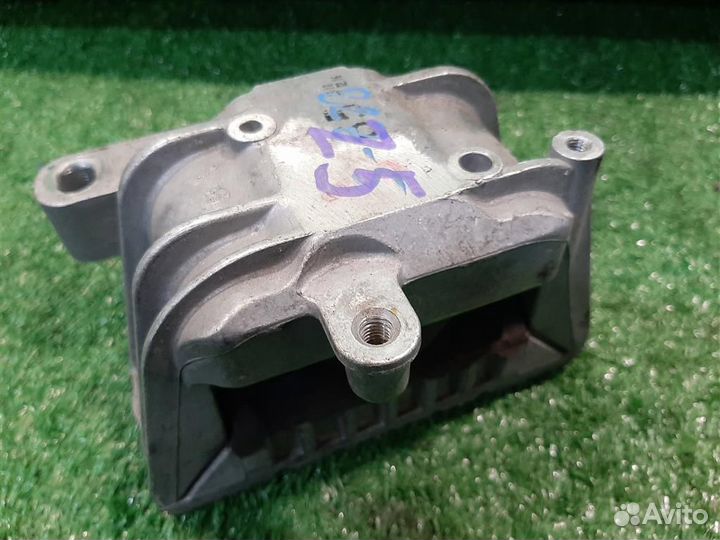 Опора (подушка) двигателя правая volkswagen Toura