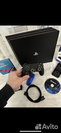 Sony Playstation 4 pro 1tb