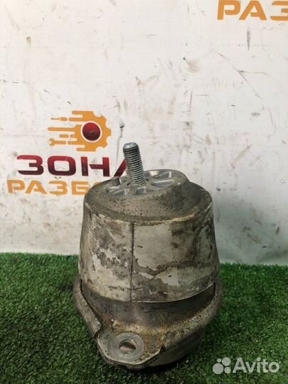 Подушка двигателя Volkswagen Touareg NF CGE 2012