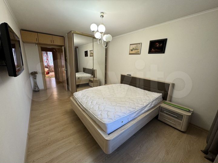 4-к. квартира, 105 м², 1/9 эт.