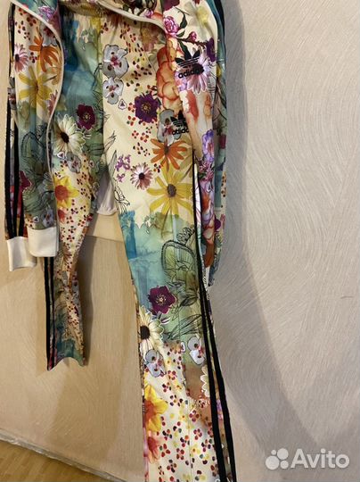 Спортивный костюм adidas xs