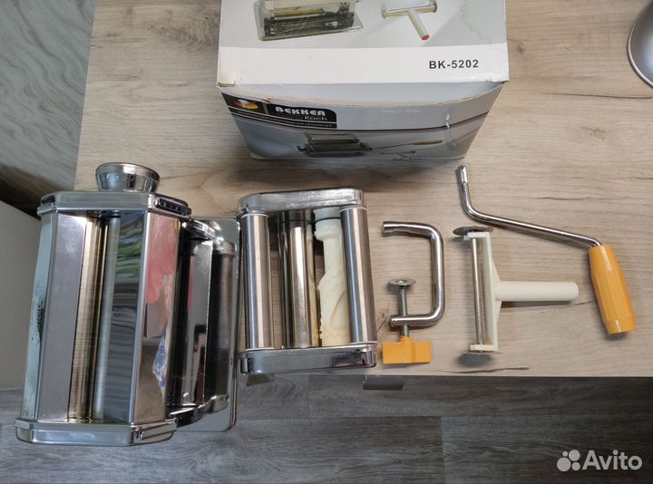 Машинка для изготовления пельменей и вареников