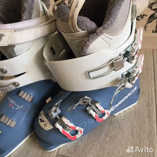 Горнолыжные ботинки детские 23 размер