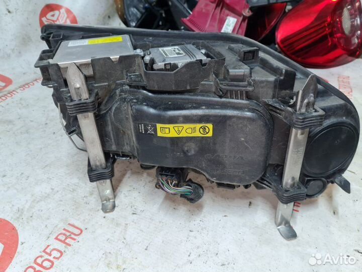 Фара ксенон адаптивный левая Volvo S80 B8444S 2010