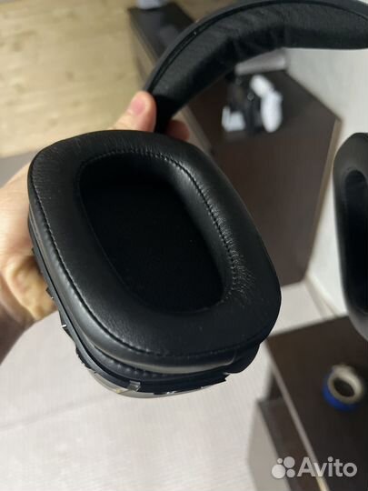 Беспроводные наушники logitech g935