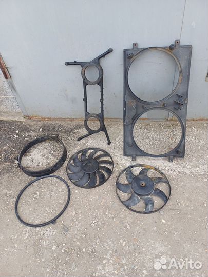 Диффузор вентиляторов радиатора Фольксваген т4