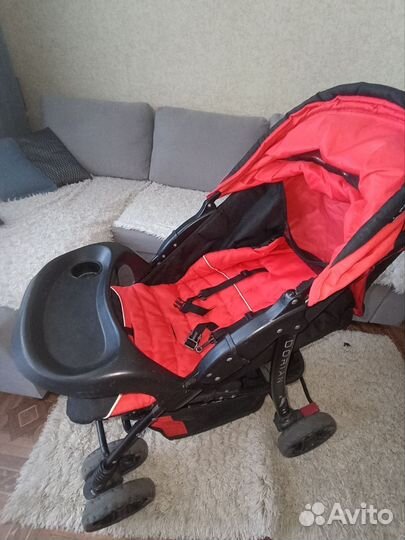 Прогулочная коляска