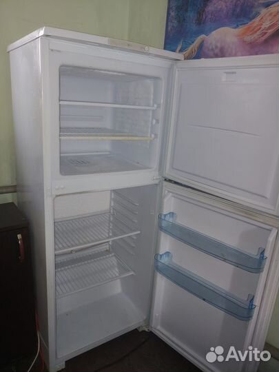 Холодильник Бирюса 153Е