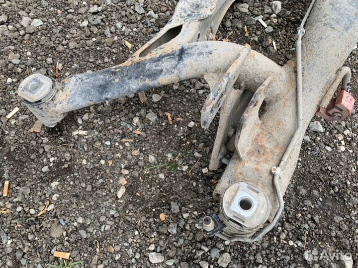 Балка подвески (подрамник) задняя Skoda Yeti 5L