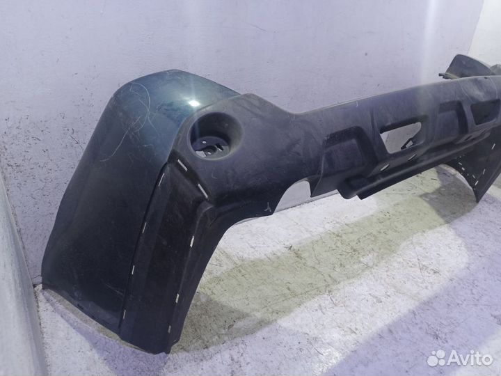 Бампер задний Ниссан