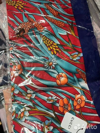 Шелковый платок gucci