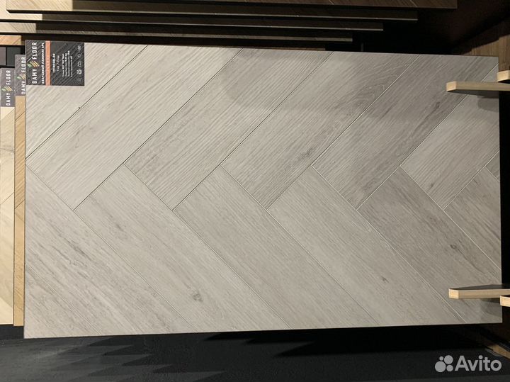 Кварцвиниловый ламинат