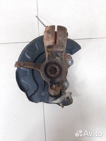 Кулак поворотный передний левый Volkswagen Polo Mk