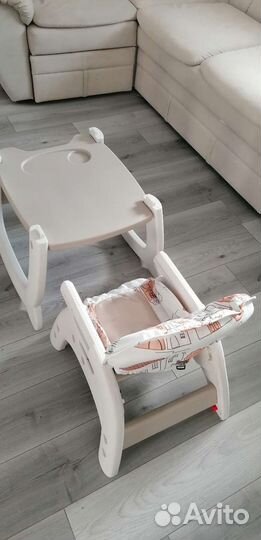 Детский стульчик для кормления