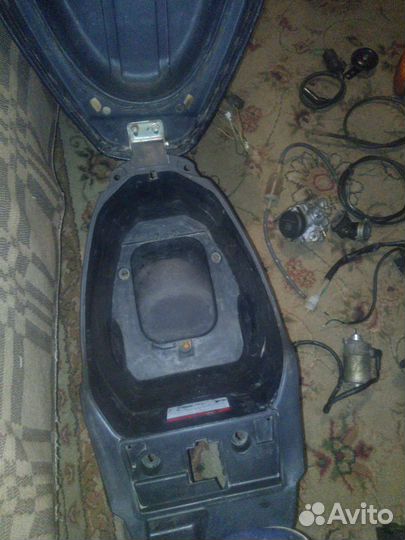 На скутер Рейсер метеор запчасти