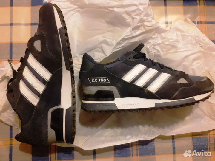 Кроссовки adidas zx 750