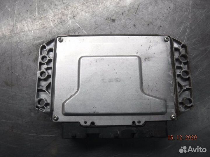 Блок управления двигателем Nissan Terrano F4R 2014