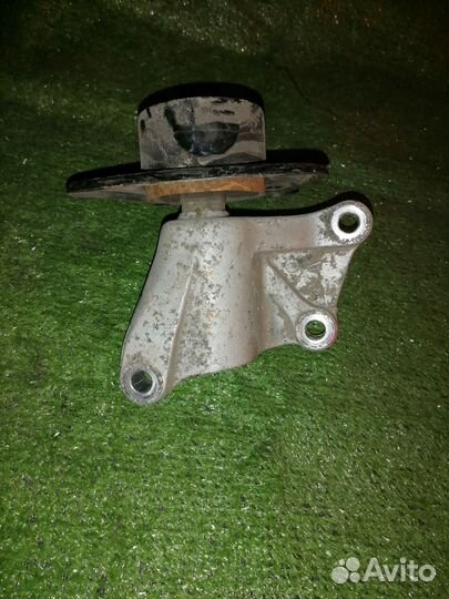 Опора двигателя (подушка двс) левая MR594275 Mitsu