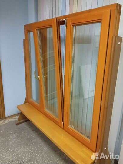 Окно деревянное со стеклопакетом