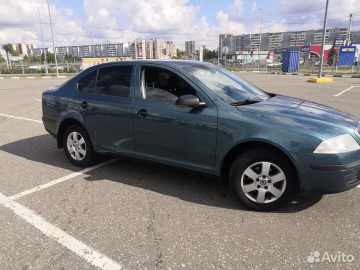 Skoda Octavia 1.6 МТ, 2008, 172 400 км