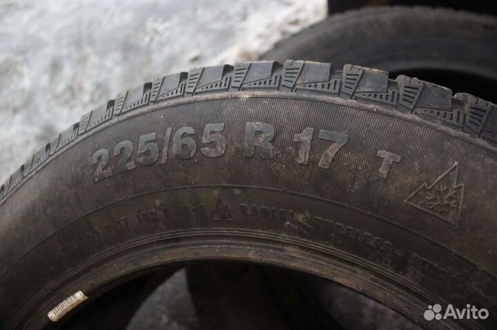 Continental ContiIceContact 4x4 225/65 R17