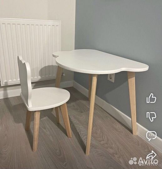Детский стол и стул 