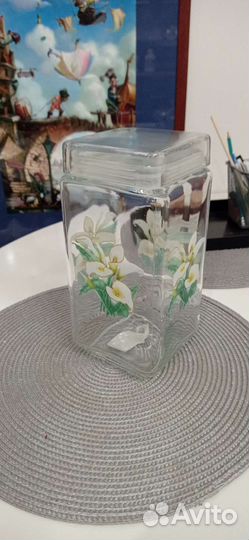 Банка для хранения сыпучих продуктов