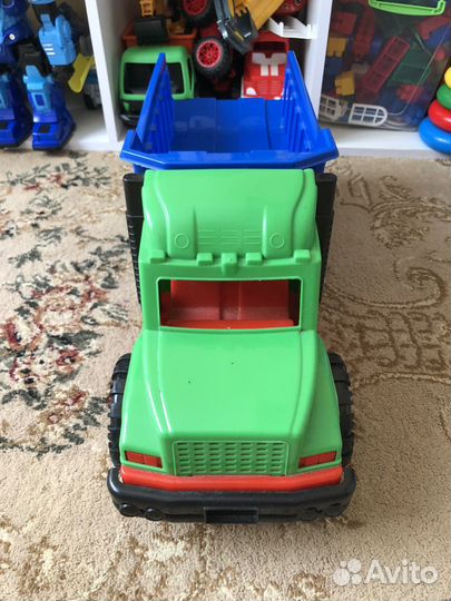 Игрушка грузовик