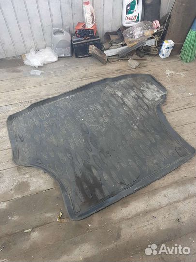 Ковер в багажник ваз 2114, 2115