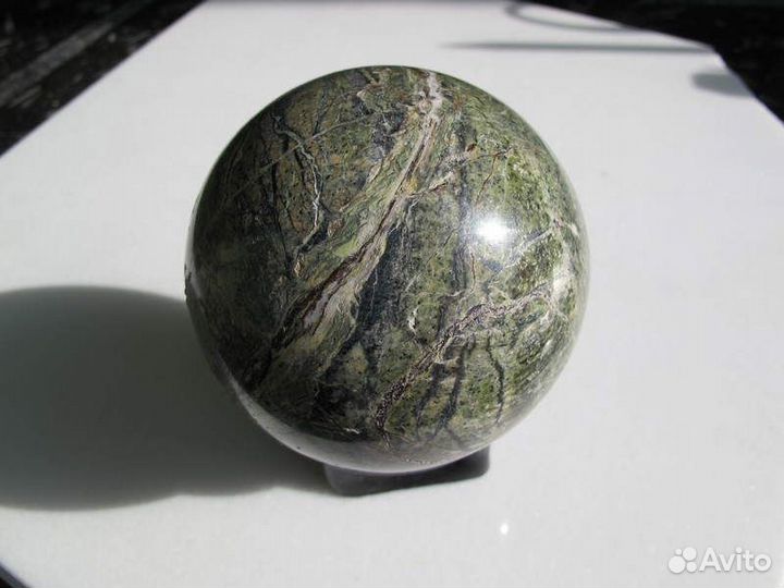 Шар из зелёного испанского мрамора диаметром 7см