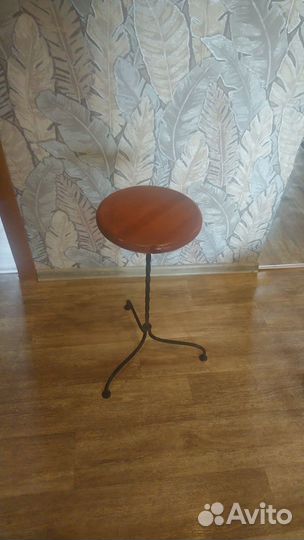 Подставка для цветов напольная