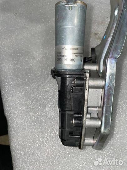 Моторчик (насос) подъема крышки багажника