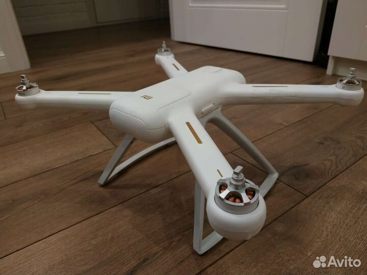 Квадрокоптер mi drone 4k