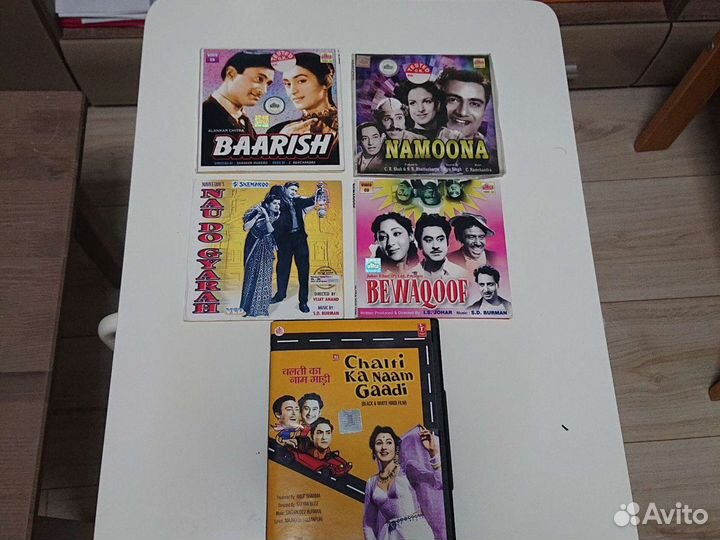 Коллекция видео дисков Индия