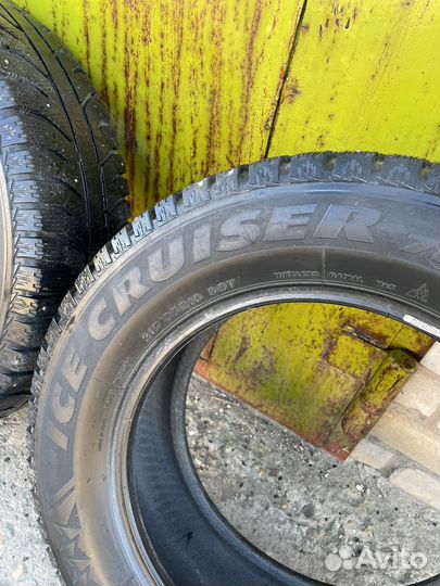 Bridgestone Ice Cruiser 7000 215/65 R16
