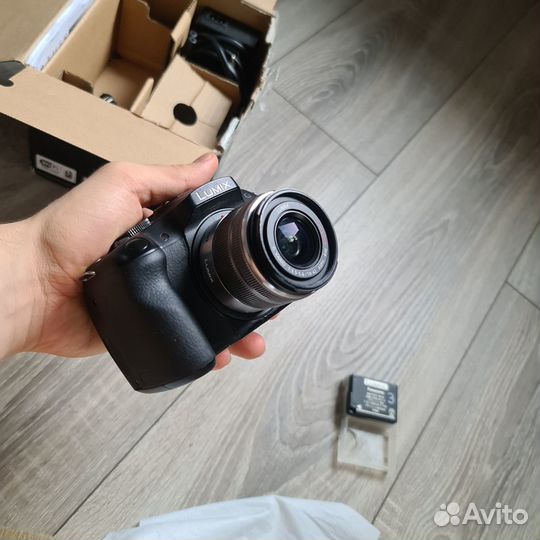 Panasonic lumix g6 + объектив lumix 16-42