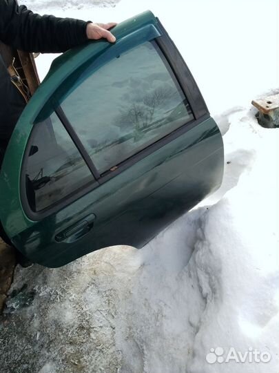 Двери правые для ниссан альмера n15