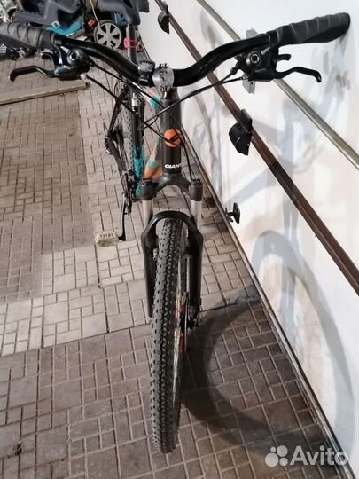 Горный велосипед Giant рама 20 колеса 26