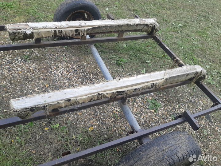 Лодочный прицеп