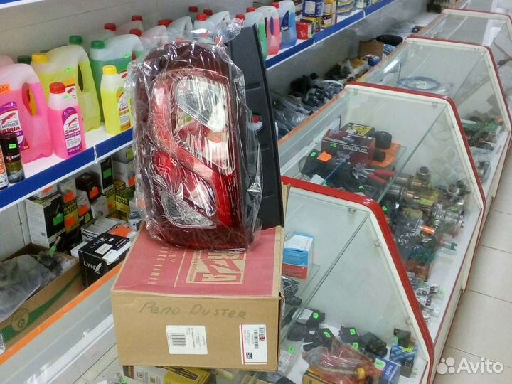 Фонарь левый Renault Duster