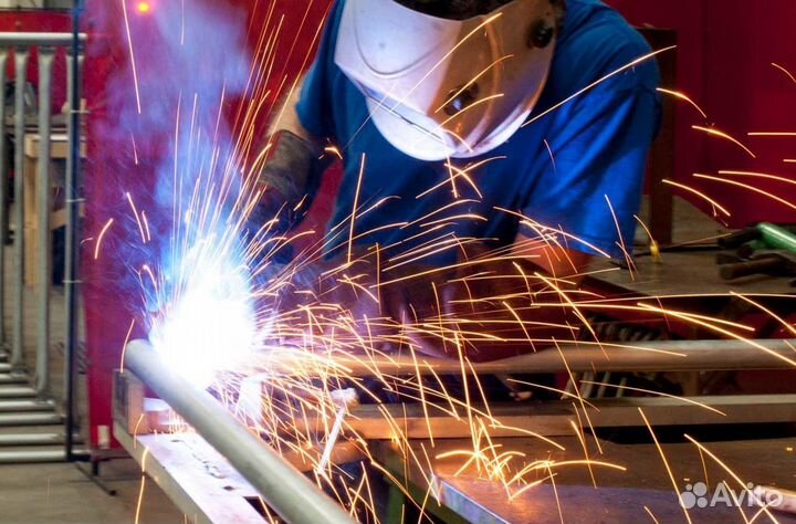 Сварщик, помощник, разнорабочий