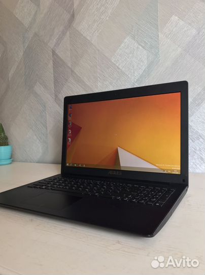 Ноутбук Asus для офиса и учебы