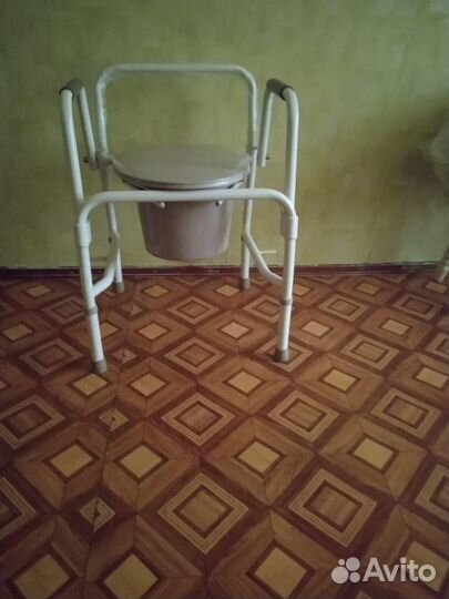 Кресло туалет для пожилых и инвалидов