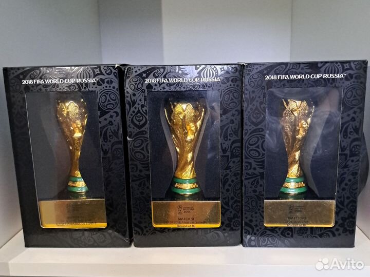 Кубок и стаканы Чемпионат мира по футболу 2018