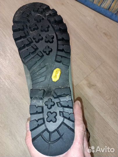 Трекинговые ботинки мужские