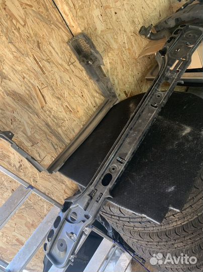 Планка под задний бампер Е60 рест