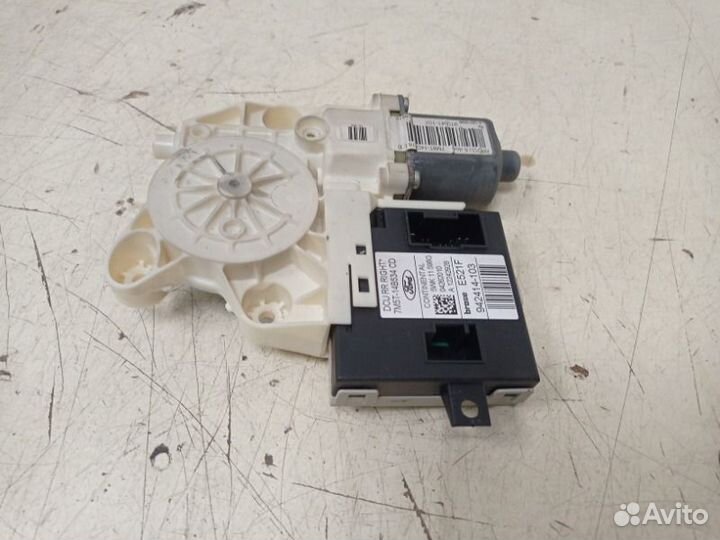 Мотор стеклоподъемника задний правый Ford Focus