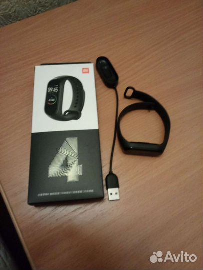 Фитнес браслет Xiaomi Mi Band 4